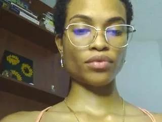 tiaramace from CamSoda is Freechat