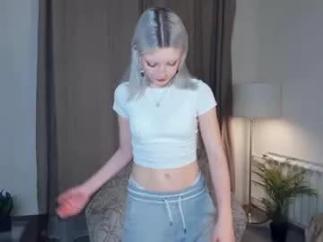 gloss_in_rose from Chaturbate is Freechat