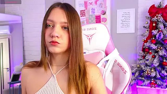 AliceBrayan from StripChat is Freechat