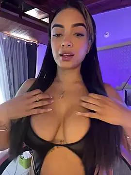 LEAH_DOUUGLASS from StripChat is Freechat