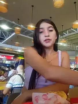 Matilda_russoo from StripChat is Freechat