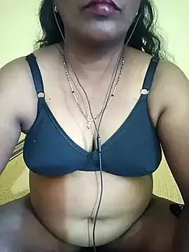 Tamil_queensexy from StripChat is Freechat