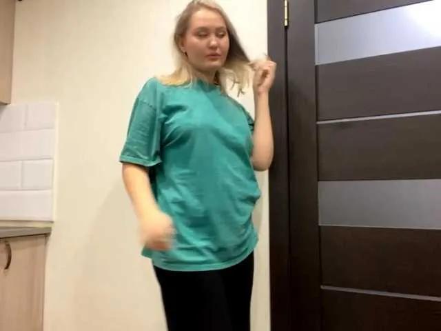 AnalisaDimick on BongaCams 