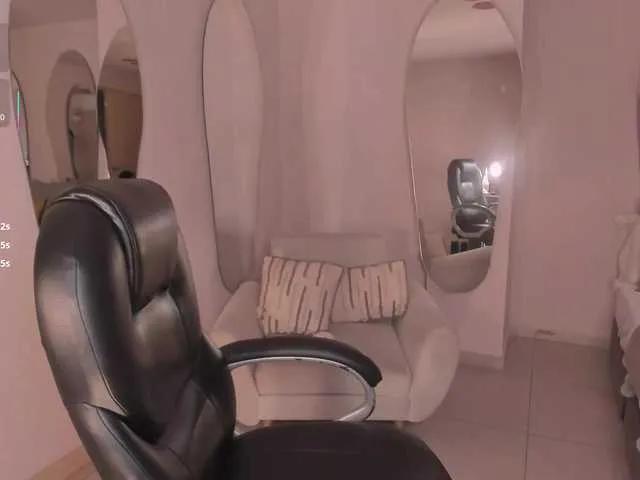 ArianaDumont on BongaCams 