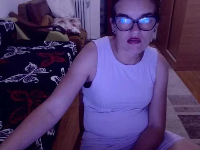 bellaro on BongaCams 