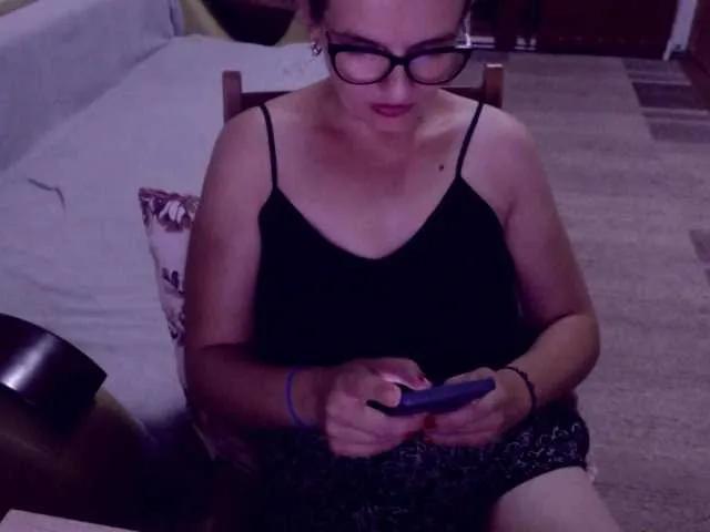 bellaro on BongaCams 