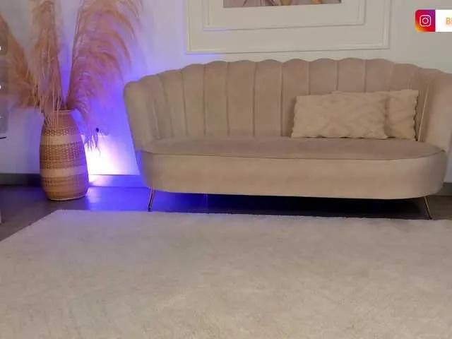 BellaRossi on BongaCams 