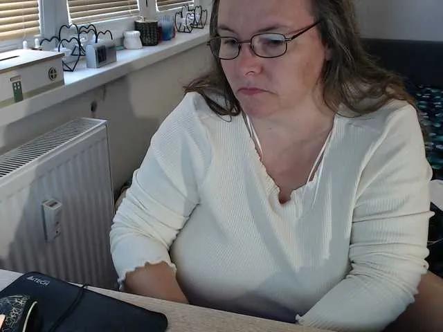 Bessy123 on BongaCams 