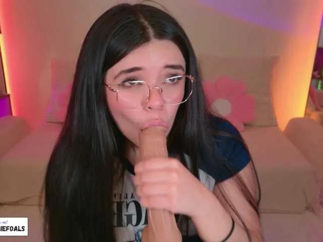 BongaCams CammieFoalss is Freechat CammieFoalss — I like that you speak to me dirty but also sweet, it is very easy for you to win my heart