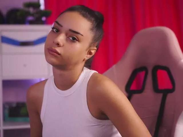 CherrySelena on BongaCams