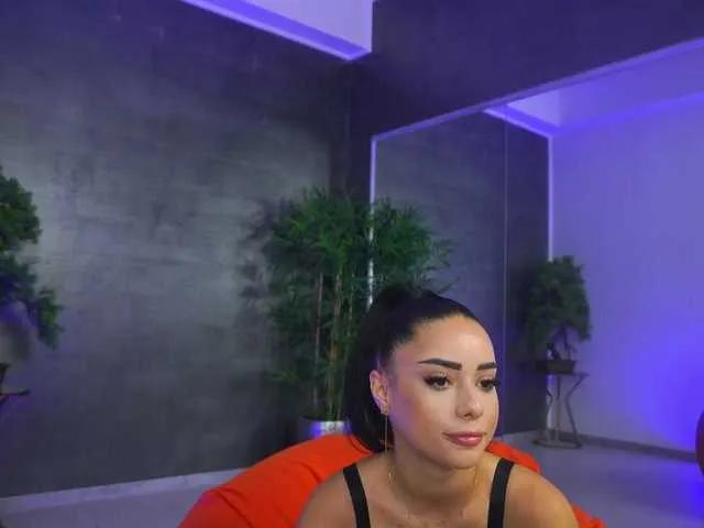 CherrySelena on BongaCams