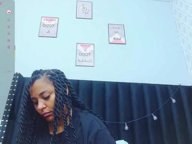 colombiamommy on BongaCams 