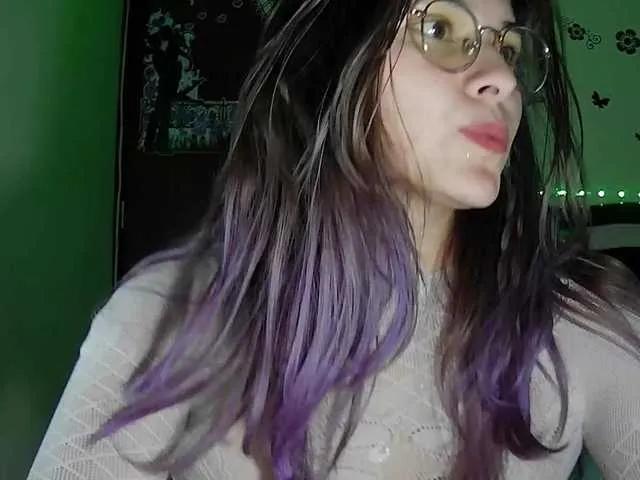 Elith20 on BongaCams