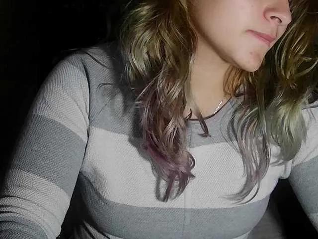 Elith20 on BongaCams