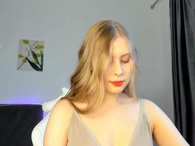 elliediaz on BongaCams
