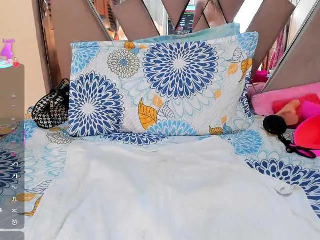 Esmeralda-Oik on BongaCams 