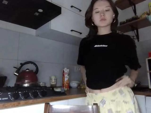 BongaCams GlennisSarvis is Freechat GlennisSarvis — I enjoy respectful, kind, and genuine people who bring good energy. I love light humor, friendly conversations, sincerity, and polite behavior. Positive vibes, calm communication, and warm, open-hearted people inspire me the most and make every moment...