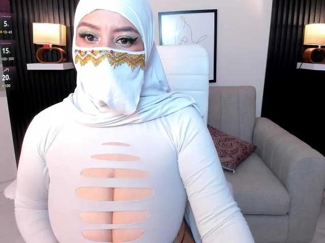 hana-falak on BongaCams 