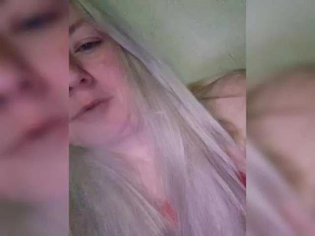 Honey-Alexa on BongaCams