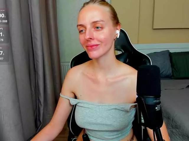 Jam-cream on BongaCams