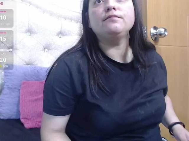 KataleyaStiward on BongaCams 