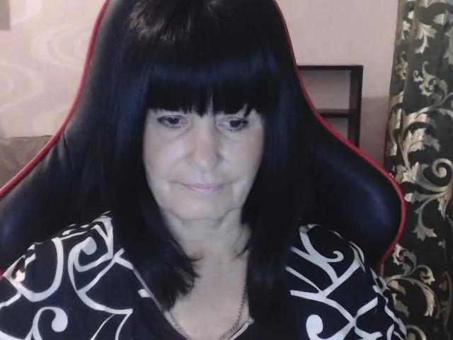 KatarinaGloss — Men who have something to offer to girl: kisses, touches, gifts