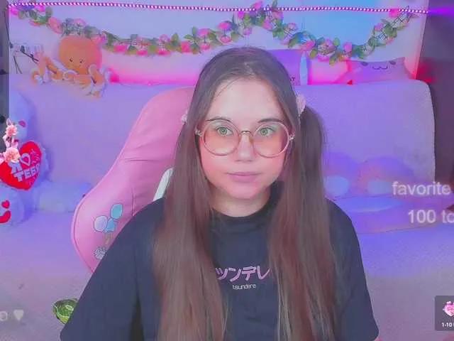 LittleKitsune on BongaCams 