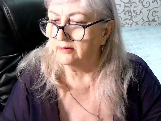 LolkaAlyss on BongaCams 