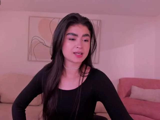 LucyWeiss on BongaCams