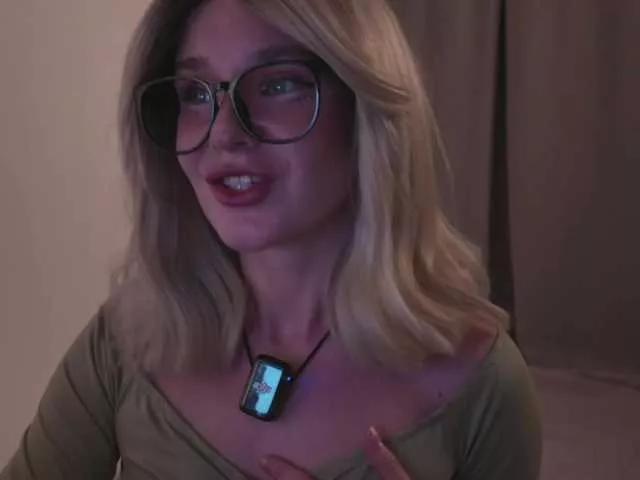 Maddison on BongaCams 