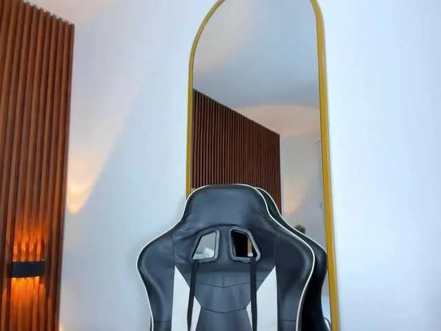 BongaCams maroly-21 is Freechat maroly-21 — A dominant man, who knows me to play, kiss