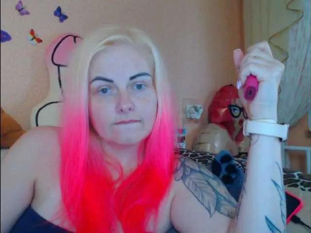 melek-7250 on BongaCams