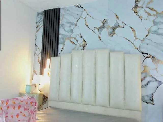 mollieblue69 on BongaCams 