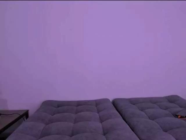 Nicole-Antonie on BongaCams