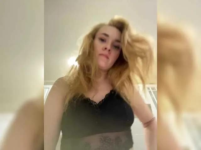 ninimimi5555 on BongaCams 