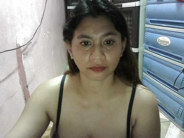 peenastyfame on BongaCams 