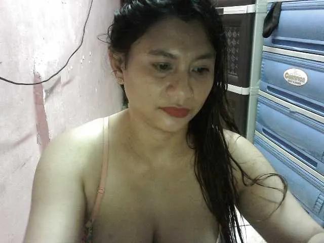 peenastyfame on BongaCams 