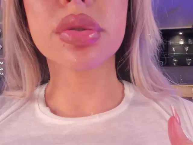 SophieBarnett on BongaCams