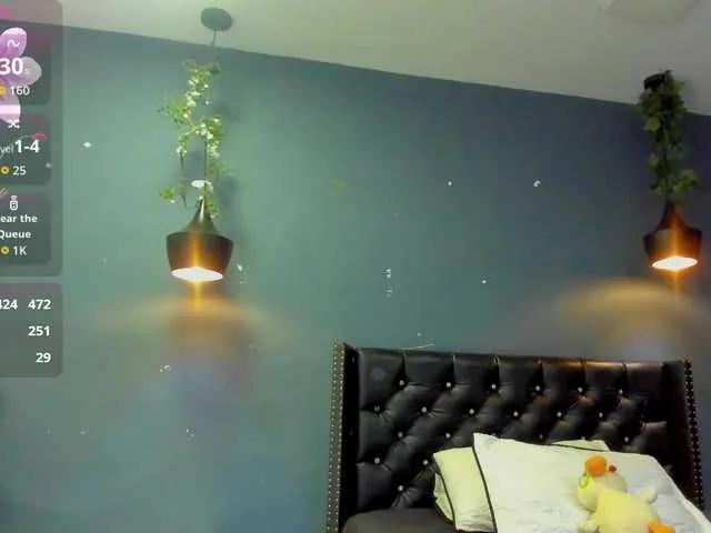 BongaCams Sophiietaylor is Freechat Sophiietaylor — A good conversation passionate creative people who make me vibrate and generate continuous orgasms