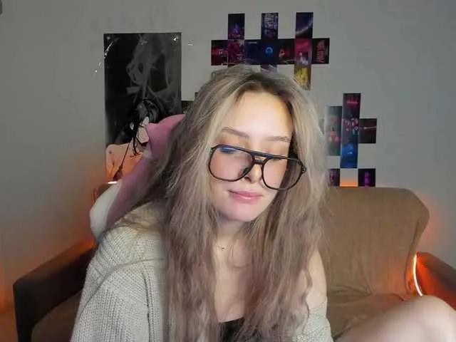 Suzie-Q69 on BongaCams