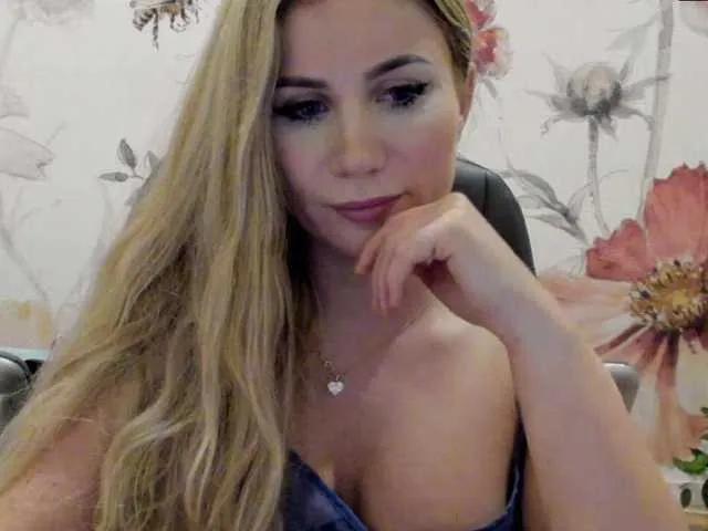 SweetMirande on BongaCams 