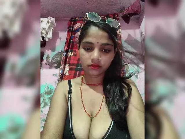 Tunnidelhi on BongaCams 