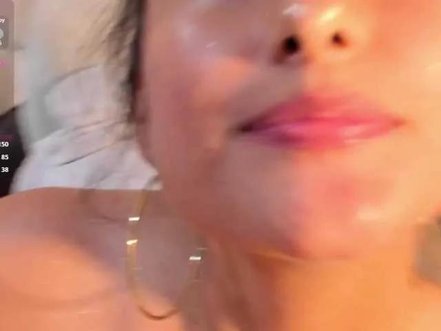 BongaCams violethilton is Freechat violethilton — vibrations in my pussy