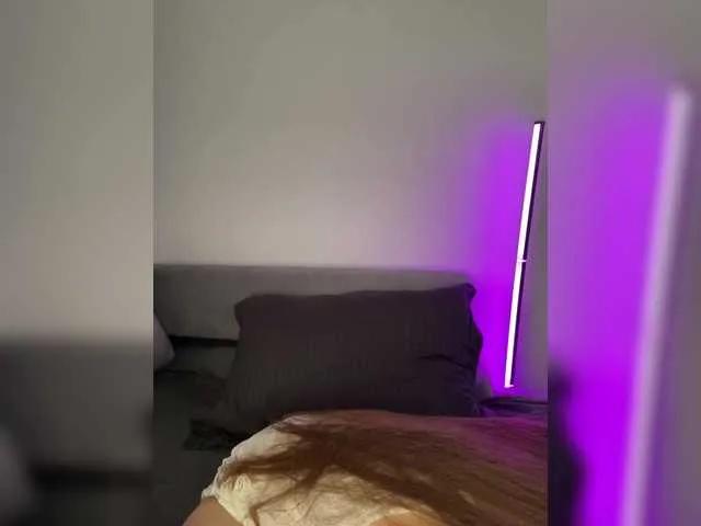 BongaCams virusIphone is Freechat virusIphone — Your touch turns me on... even through the screen And those sweet vibrations from your attention drive me crazy. Shall we see how far we can go?