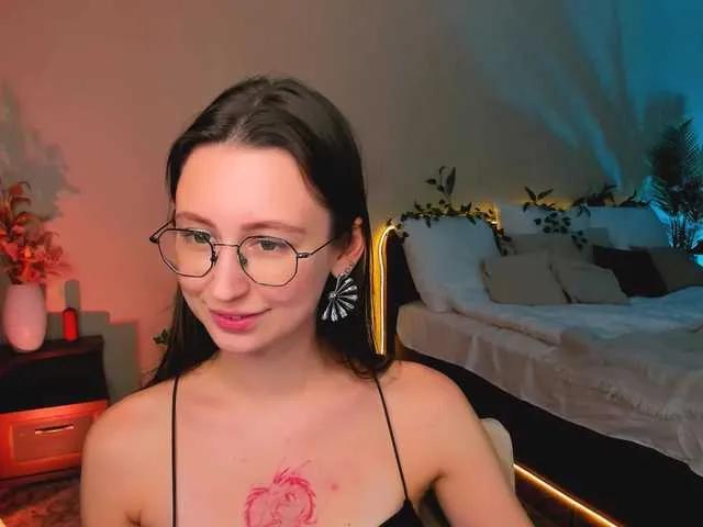 YourLovellyStory — Freechat on BongaCams