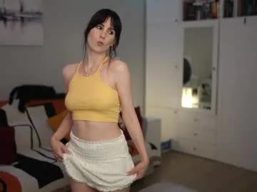 _blackbee_ — put oil on all body [4432 tokens left] #erotic #smile #natural #dance