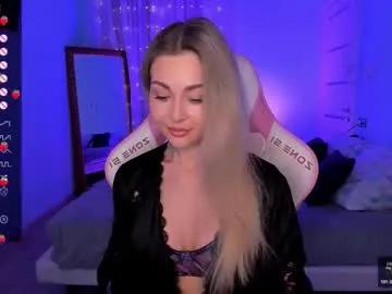 adeleroberts on Chaturbate