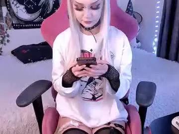 broodmommyy3 on Chaturbate 