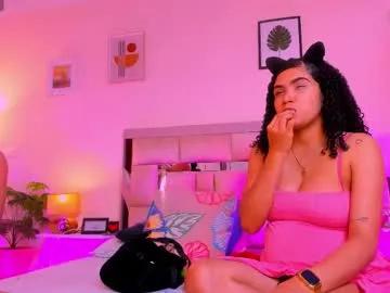 candyygirl_1 — GOAL: Play with tits and spit them [99 tokens remaining] 