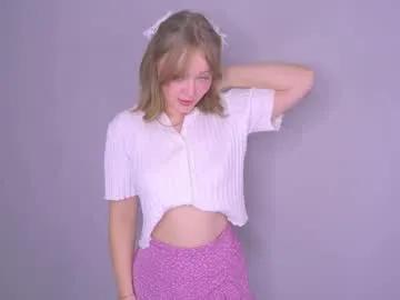 comecloserr — Goal - Wet cameltoe close up Hey, Im Sophie! Im #new #18 #teen and #shy  girl with #bigboobs.Lets enjoy [80 tokens remaining]